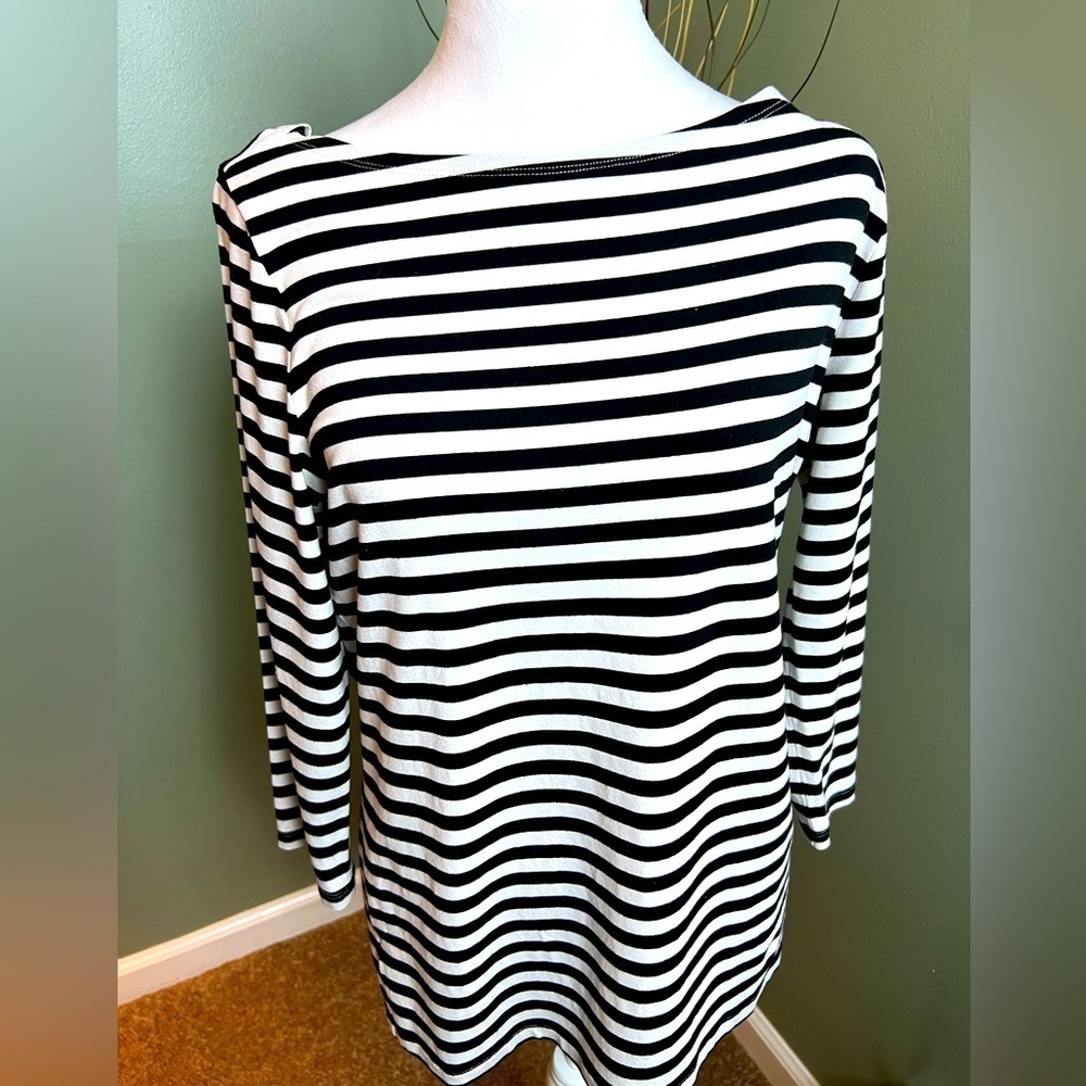 Ann Taylor black and white stripe top size S